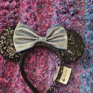 Disney Minnie Mouse Black Sequin Ears with Silver Bow Headband
